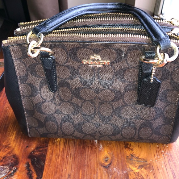 Coach crossbody purse - Picture 1 of 2